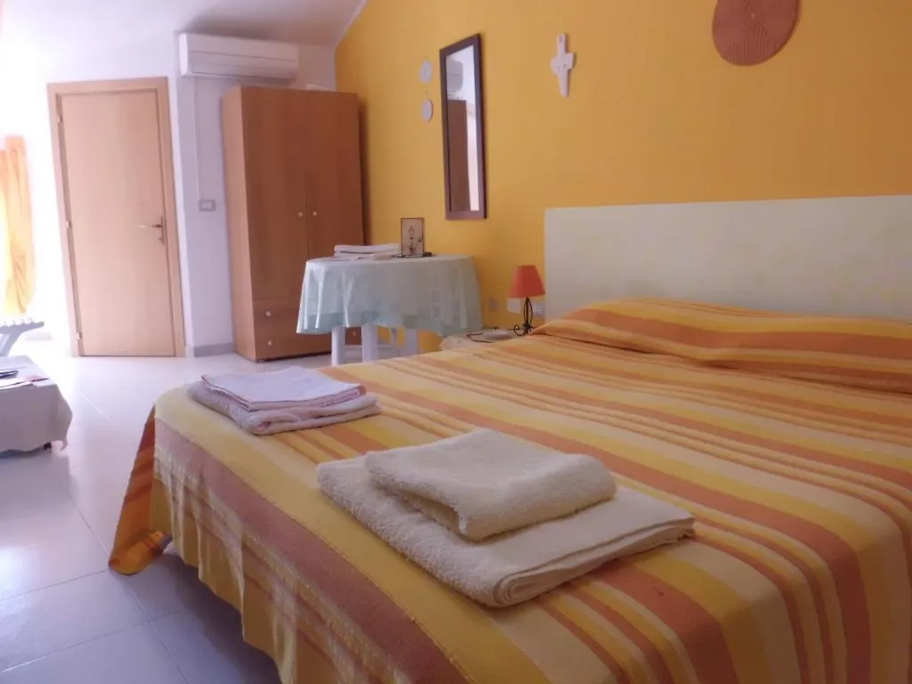 Gasthuis Le Pavoncelle Hotel SantʼAntìoco Italië